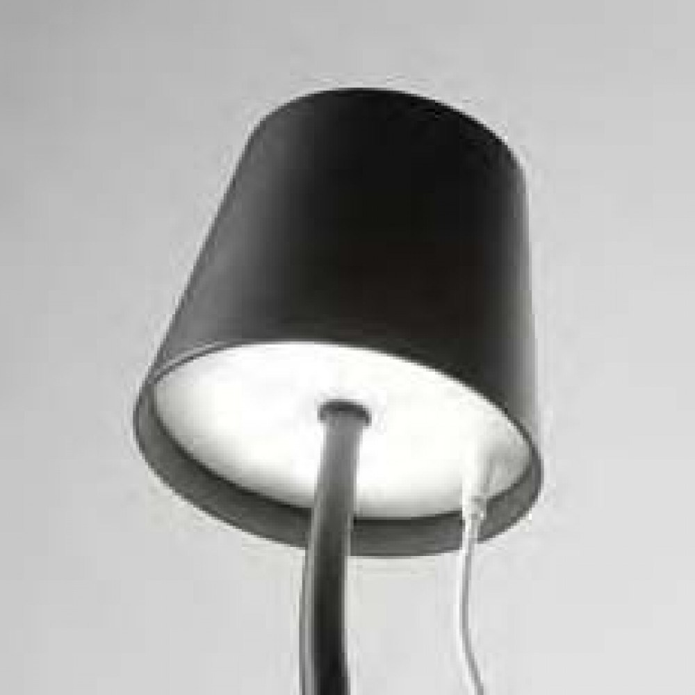 Outdoor table lamp with touch dimmer. 
