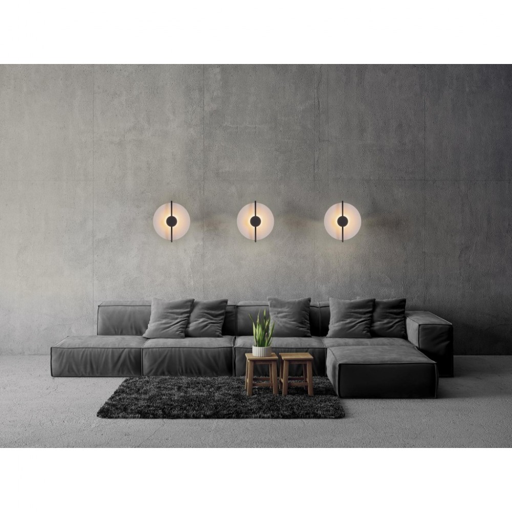 Απλίκα μοντέρνα  εσωτερικού χώρου από αλουμίνιο. 